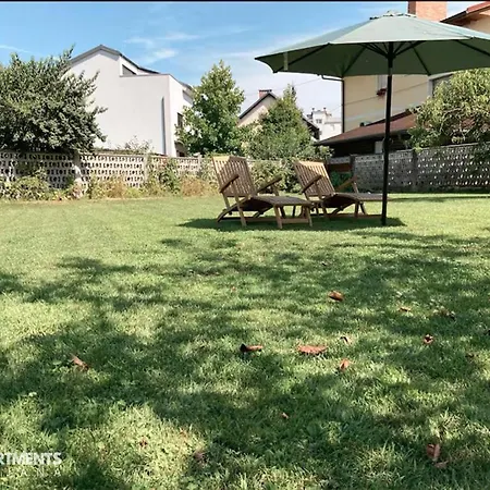 Apartment Huge Bbq Garden 2, Spacious Flat, Ac, Free Parking 2 *