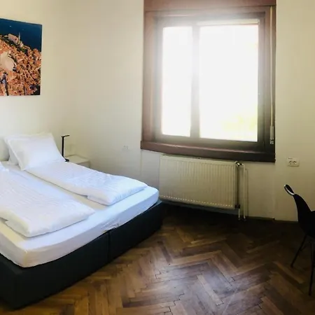 Huge Bbq Garden 2, Spacious Flat, Ac, Free Parking 2 * Ljubljana