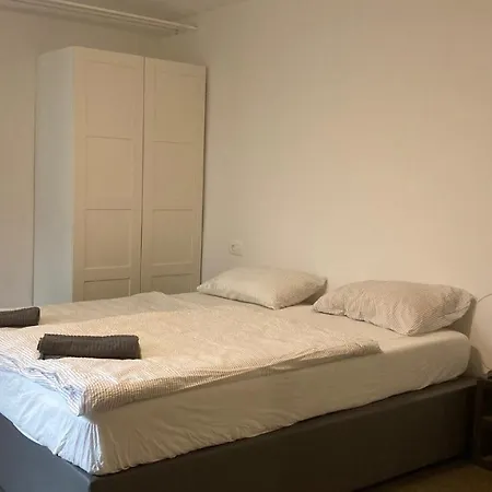 Apartment Huge Bbq Garden 2, Spacious Flat, Ac, Free Parking 2 Ljubljana