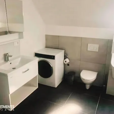 Huge Bbq Garden 2, Spacious Flat, Ac, Free Parking 2 * Liubliana
