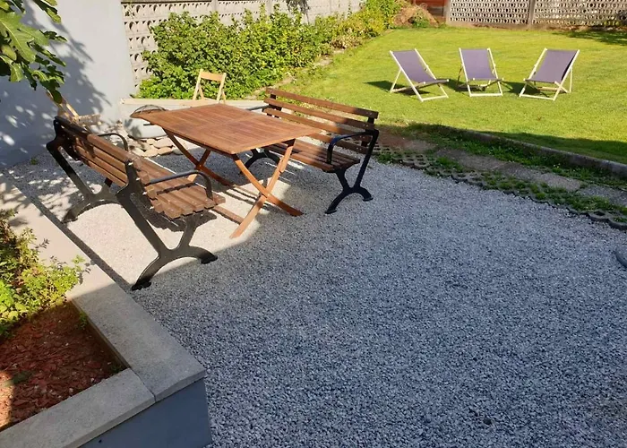 Huge Bbq Garden 2, Spacious Flat, Ac, Free Parking 2 شقة *