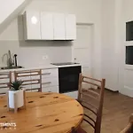 Huge Bbq Garden 2, Spacious Flat, Ac, Free Parking 2 Apartamento *