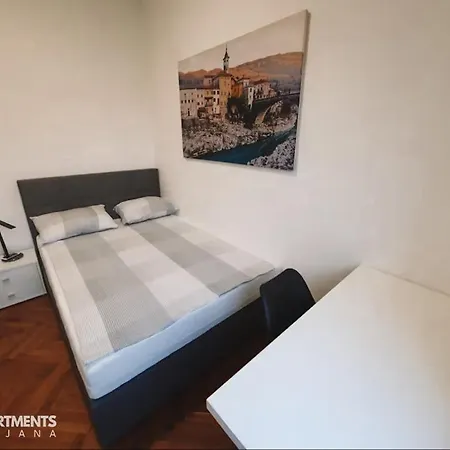 Apartamento Huge Bbq Garden 2, Spacious Flat, Ac, Free Parking 2